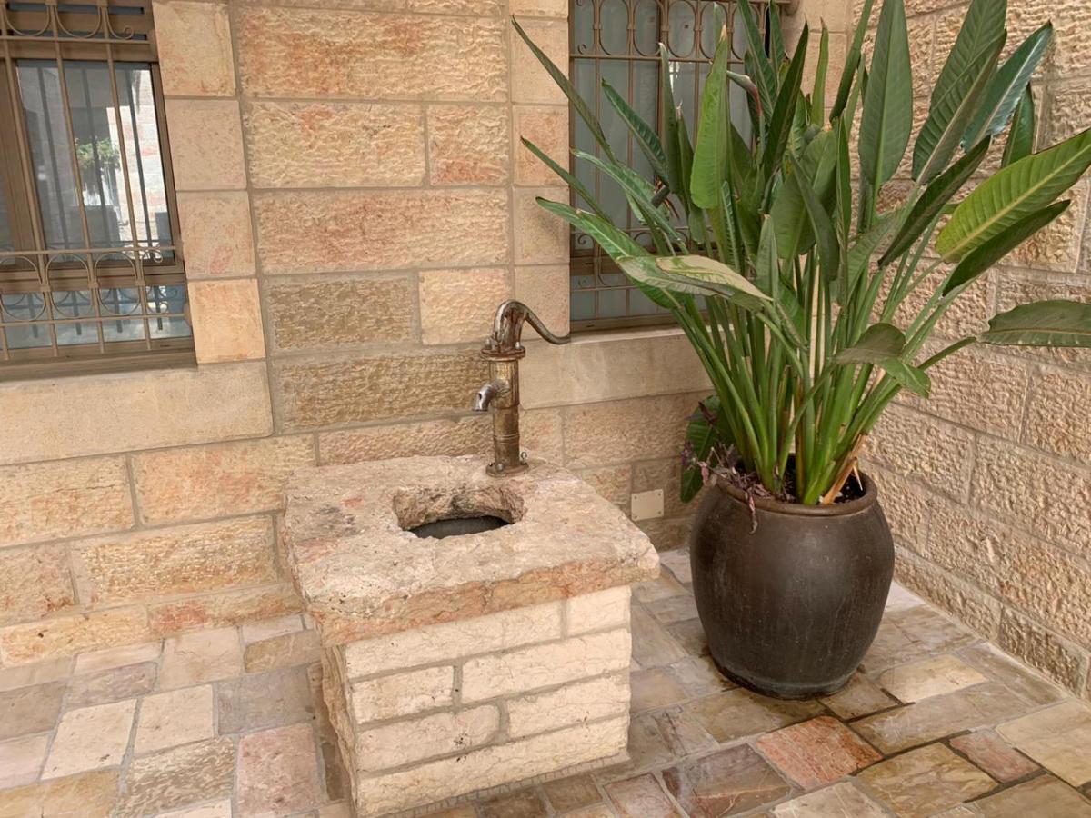 Casa Patio Suite Jerusalem Exterior photo